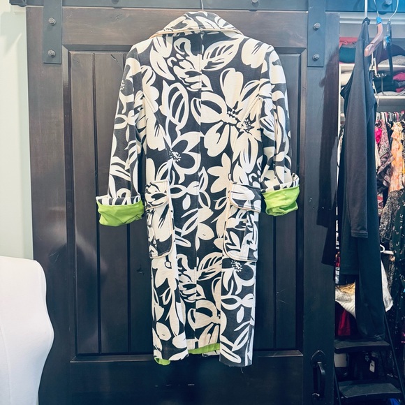 Y2K Cache contour classic trench coat black and white with lime green liner